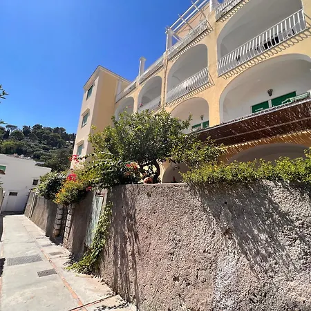 Con Jacuzzi In Piazzetta * Capri