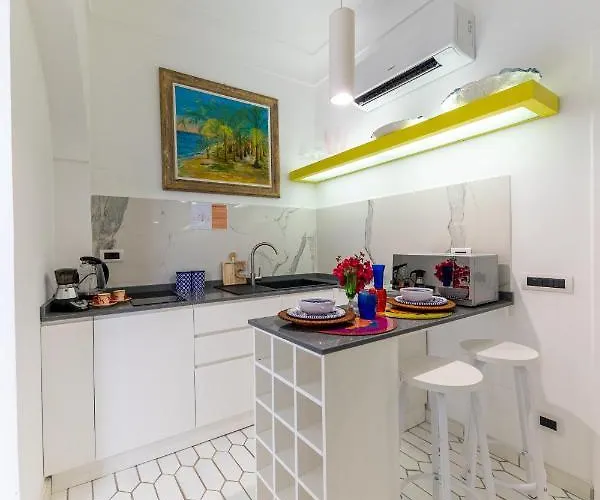 Con Jacuzzi In Piazzetta Сasa de vacaciones Capri