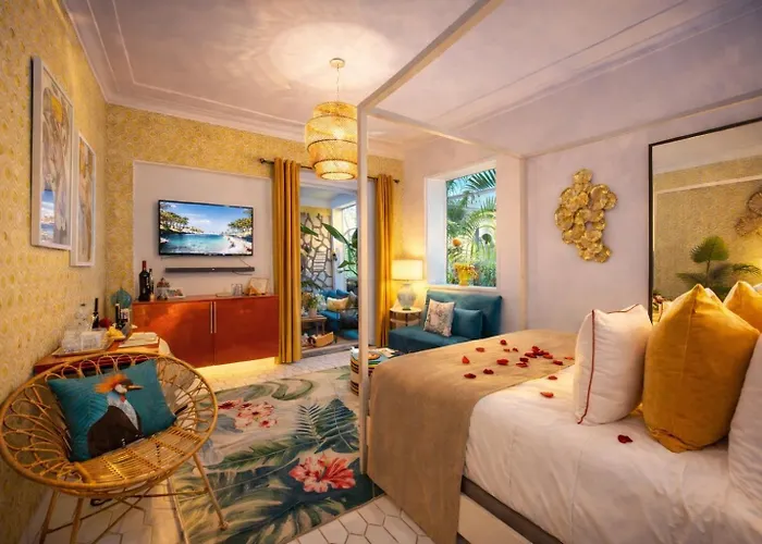 Con Jacuzzi In Piazzetta *